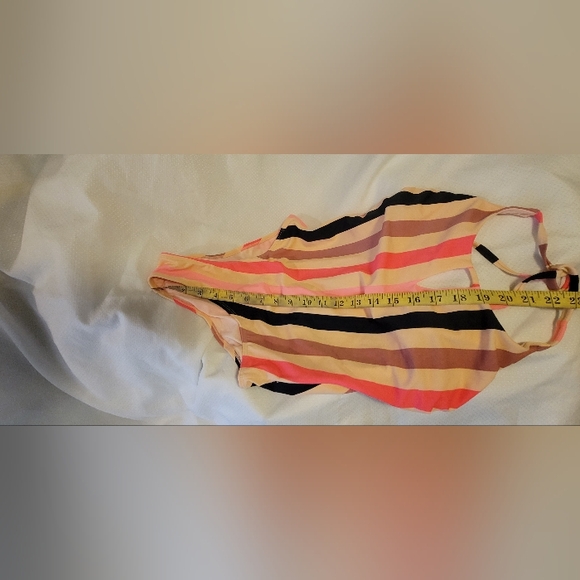 Junior size Medium Xhilaration swimsuit - Picture 5 of 5